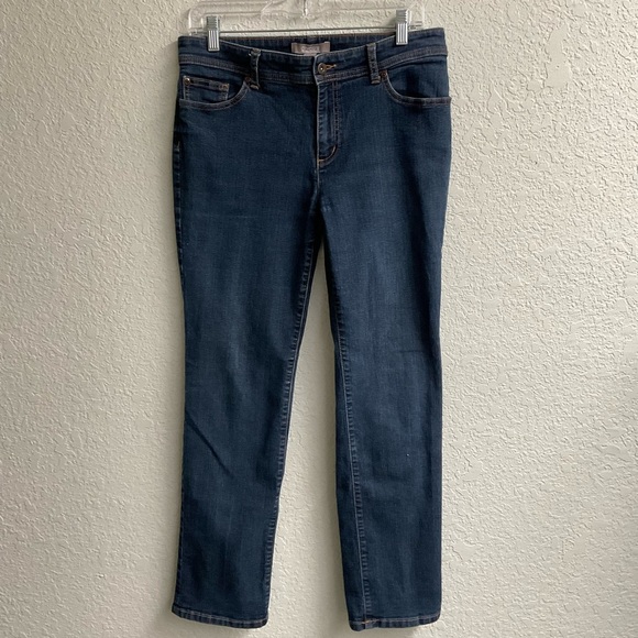 Chico’s Straight Leg Jeans Med Wash Denim Stretch Size 8 Short (Chico’s 1 Short) - Picture 1 of 9